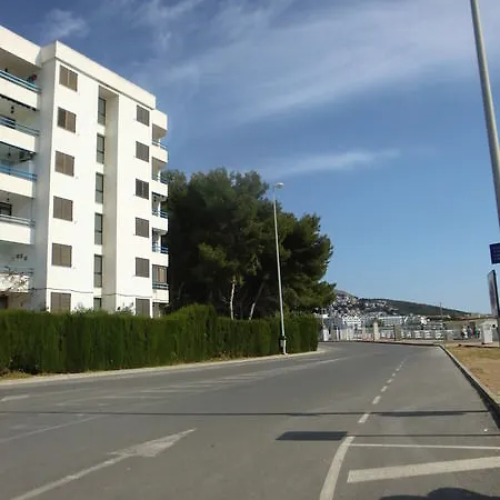 Hotel Realrent Tres Carabelas 2*