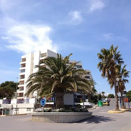 Hotel Realrent Tres Carabelas